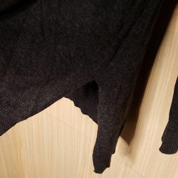 Love Riche Womens New Grey Front Cut Out Sweater Medium - Picture 4 of 7